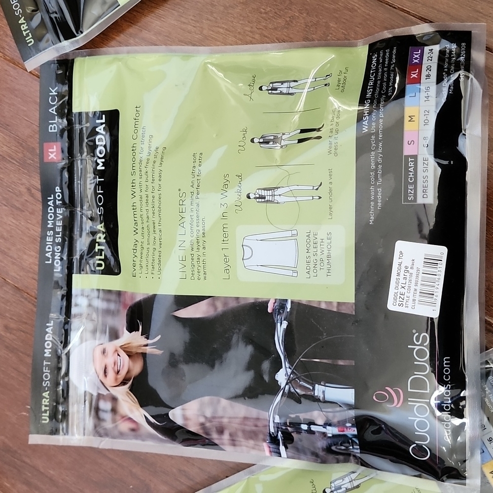 Cuddle Duds ladies modal long sleeve top, with thumb holes. Brand new with tags. - Picture 5 of 6